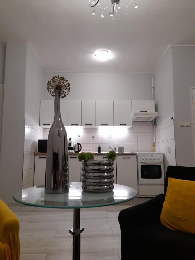 Pecs Park Apartment ภายนอก รูปภาพ