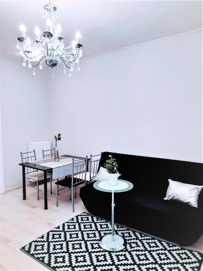 Pecs Park Apartment ภายนอก รูปภาพ
